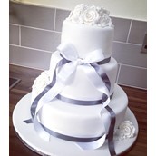 3 Tier Wedding Cake Licky Lips Cakes Liverpool